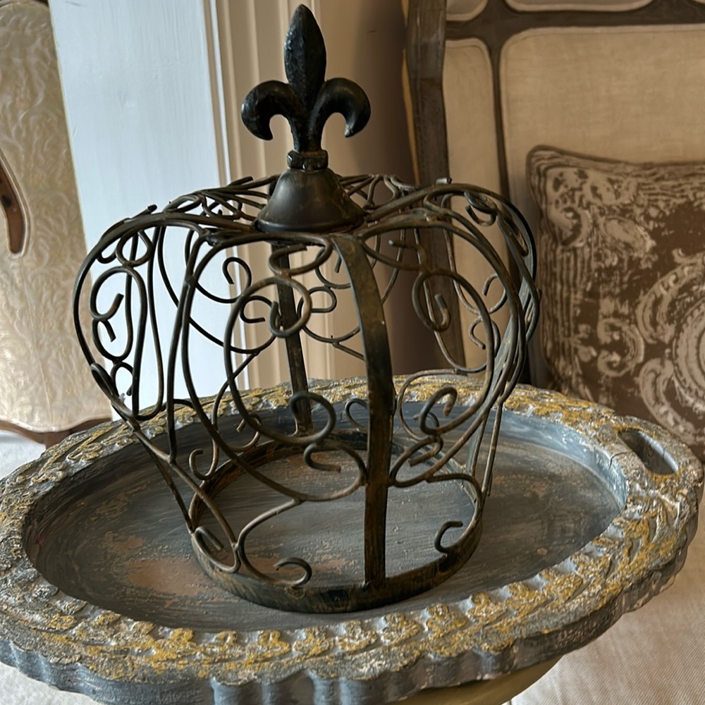 NWT Lavish Home 12 Metal Crown French Decor